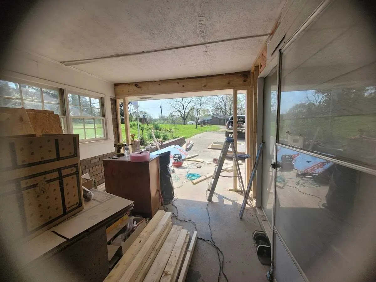 Air movers and dehumidifier for Drying & Dehumidification in Van Buren